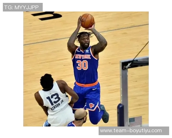 兰德尔半场表现抢眼10投6中砍下全队最高18分助力球队争胜 兰德尔半场表现抢眼10投6中砍下全队最高18分助力球队争胜