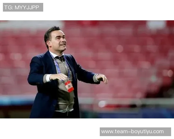 阿贾克斯再度寻求奥维马斯回归担任技术总监的可能性